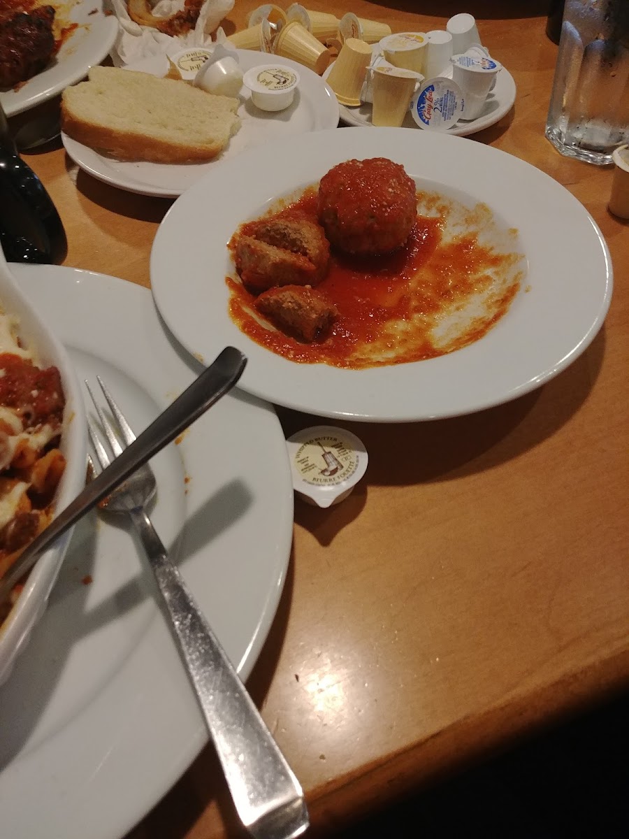 Uncle Gino's Cafe & Ristorante